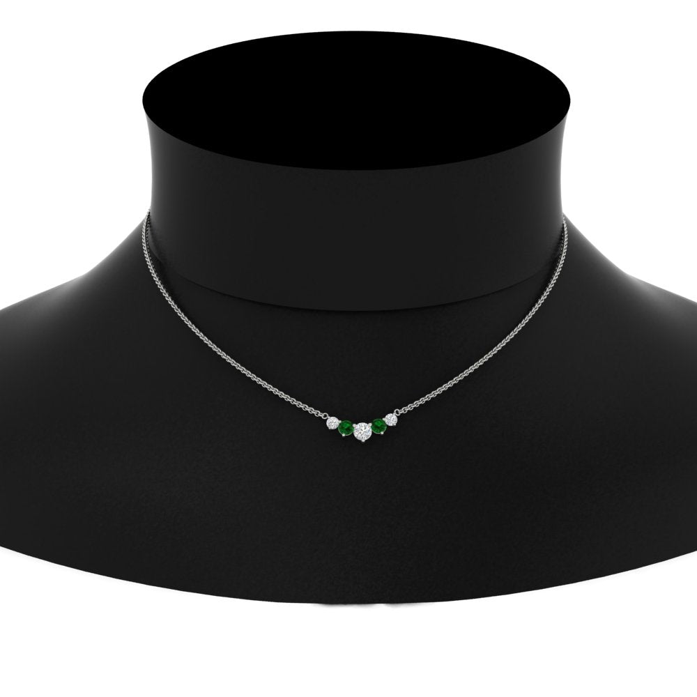 0.75 Carat Graduating Round Diamond Pendant