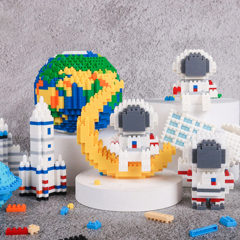 Mini Astronaut Building Blocks — Ages 8+
