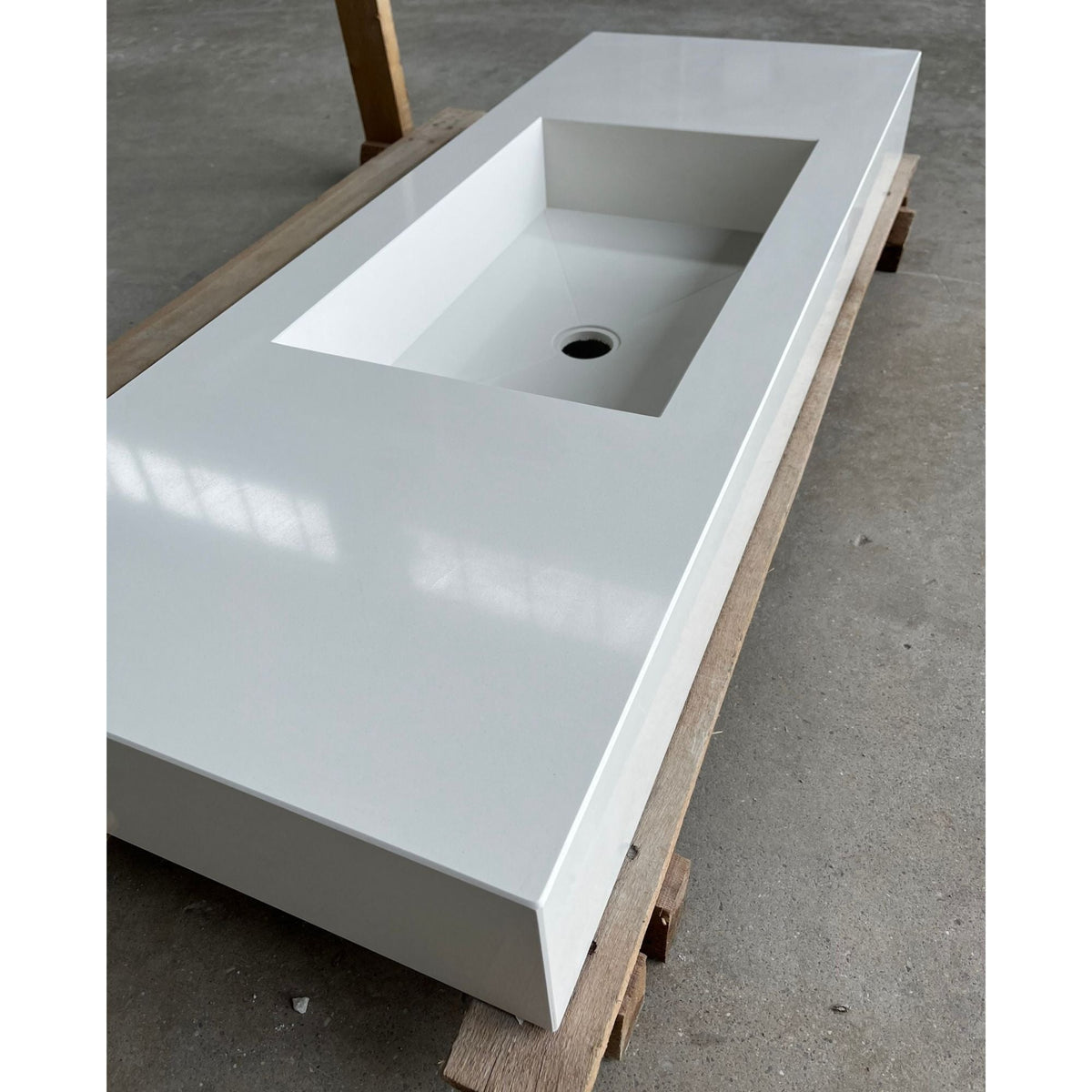 Pure White Quartz Kitchen Sink Handcrafted Engineered Stone Durable Bath Fixture