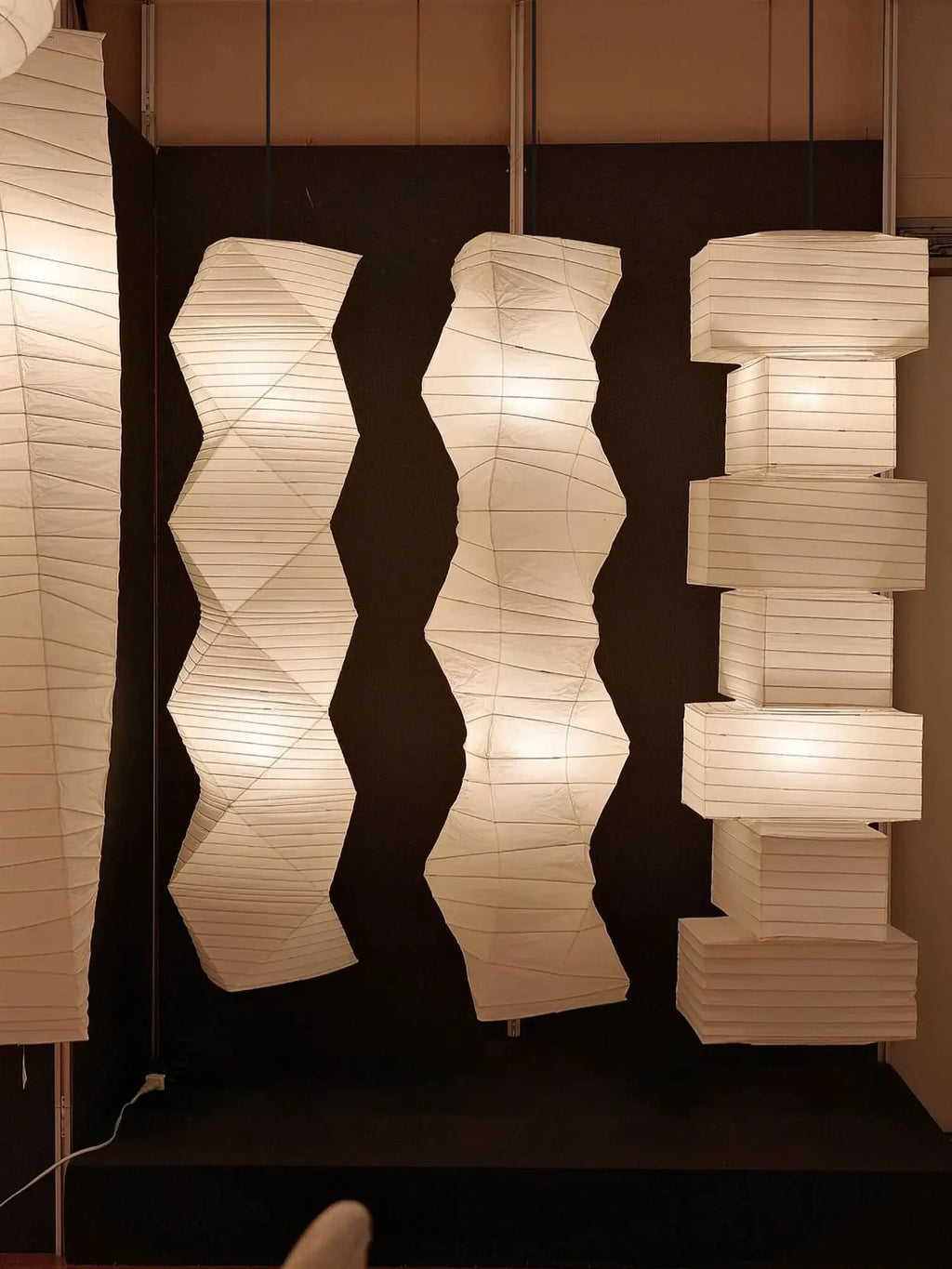 Akari 33N Pendant Light
