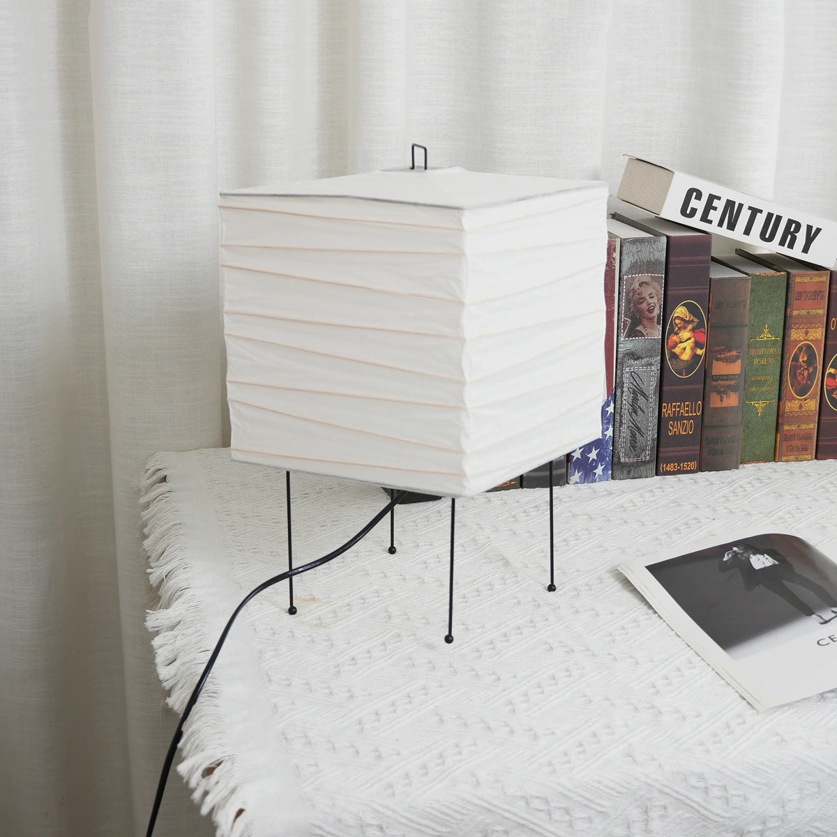 Akari 3X Table Lamp