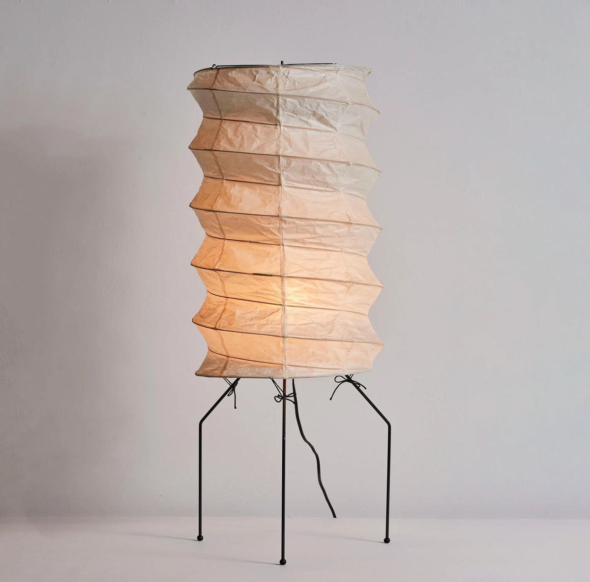 Akari UF2-31N Table Lamp