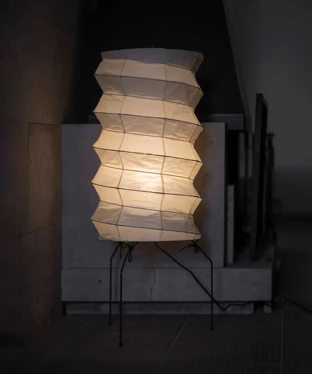 Akari UF2-31N Table Lamp