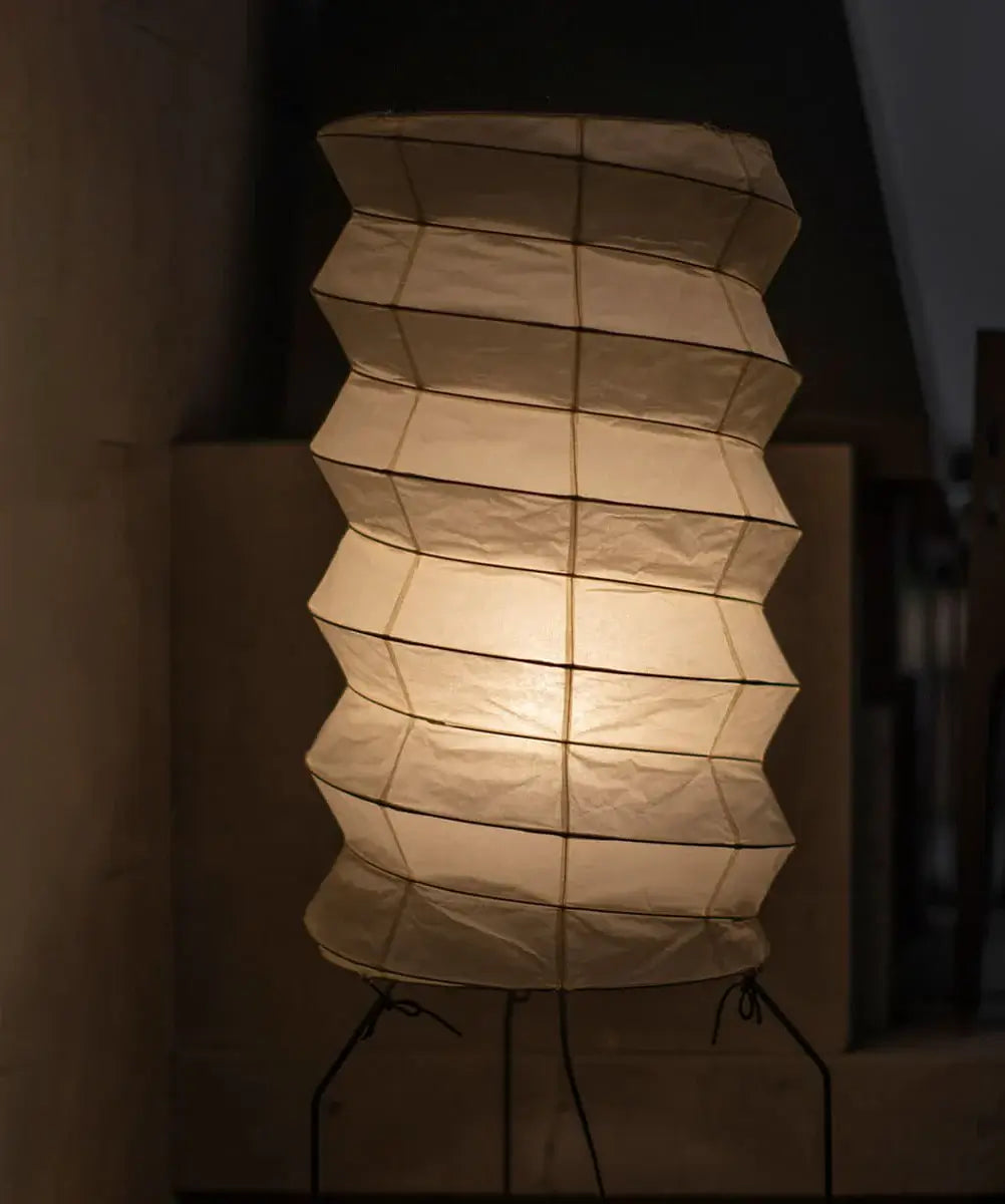 Akari UF2-31N Table Lamp