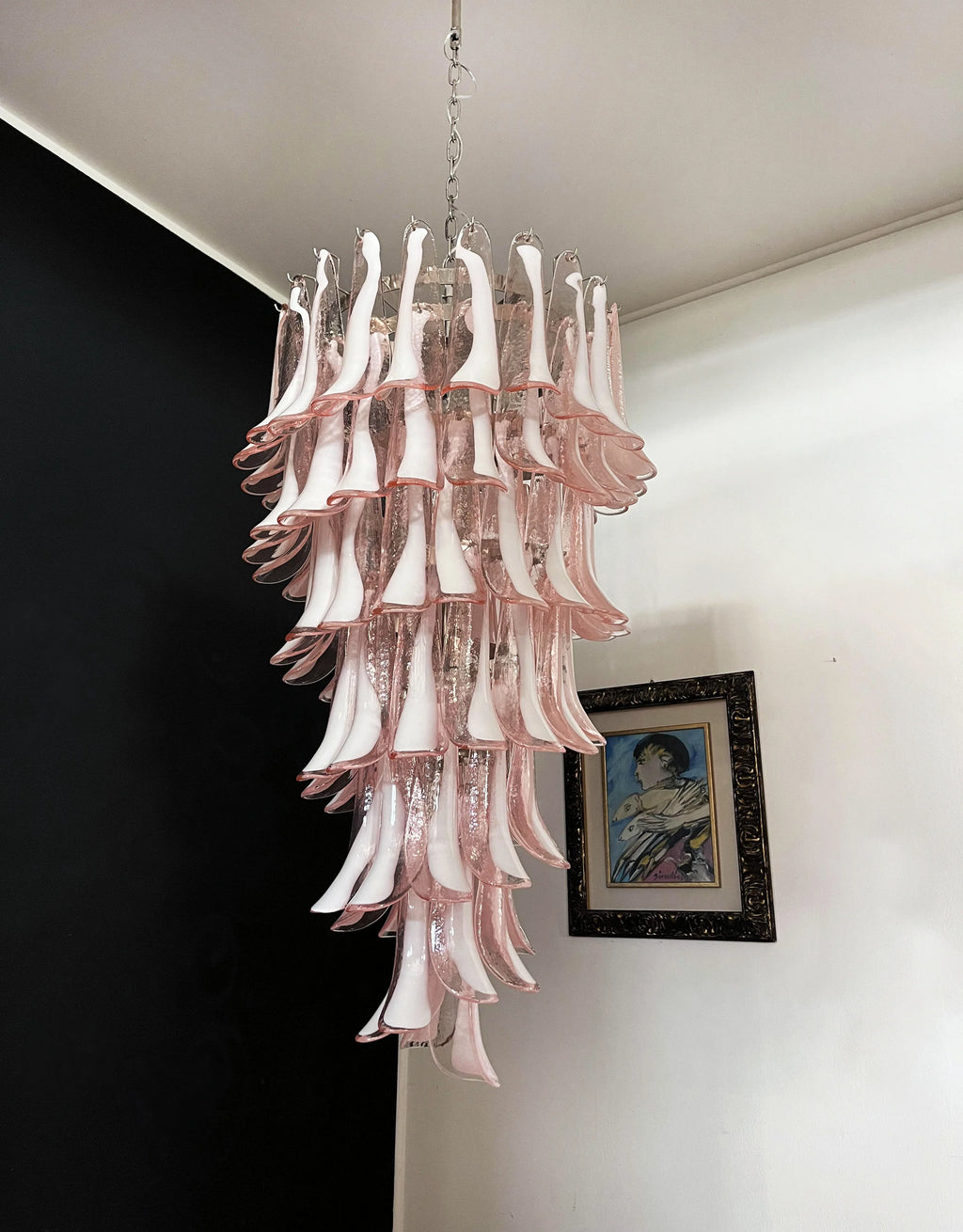 Petals Spiral Murano Pink Chandelier
