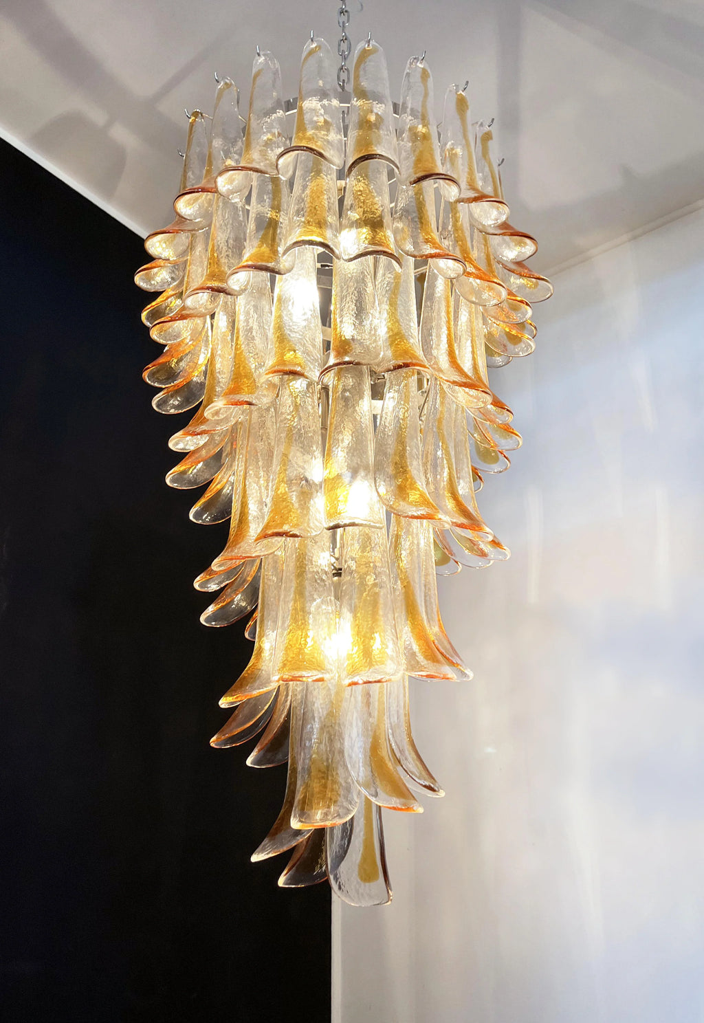 Petals Spiral Murano Transparent Chandelier