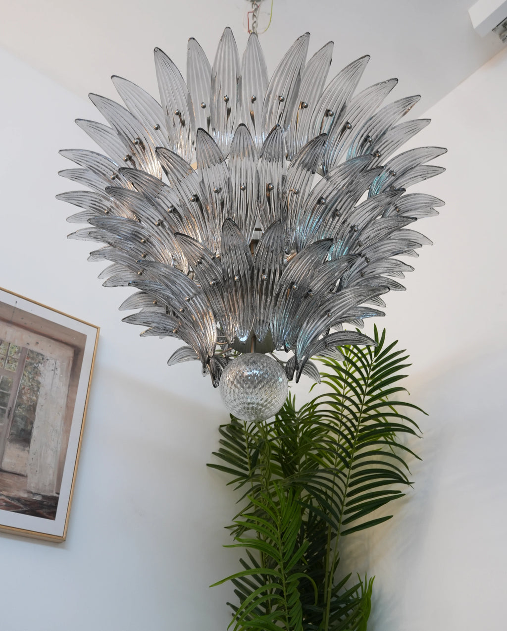 Beautifully Murano Palmette Smoked Chandelier