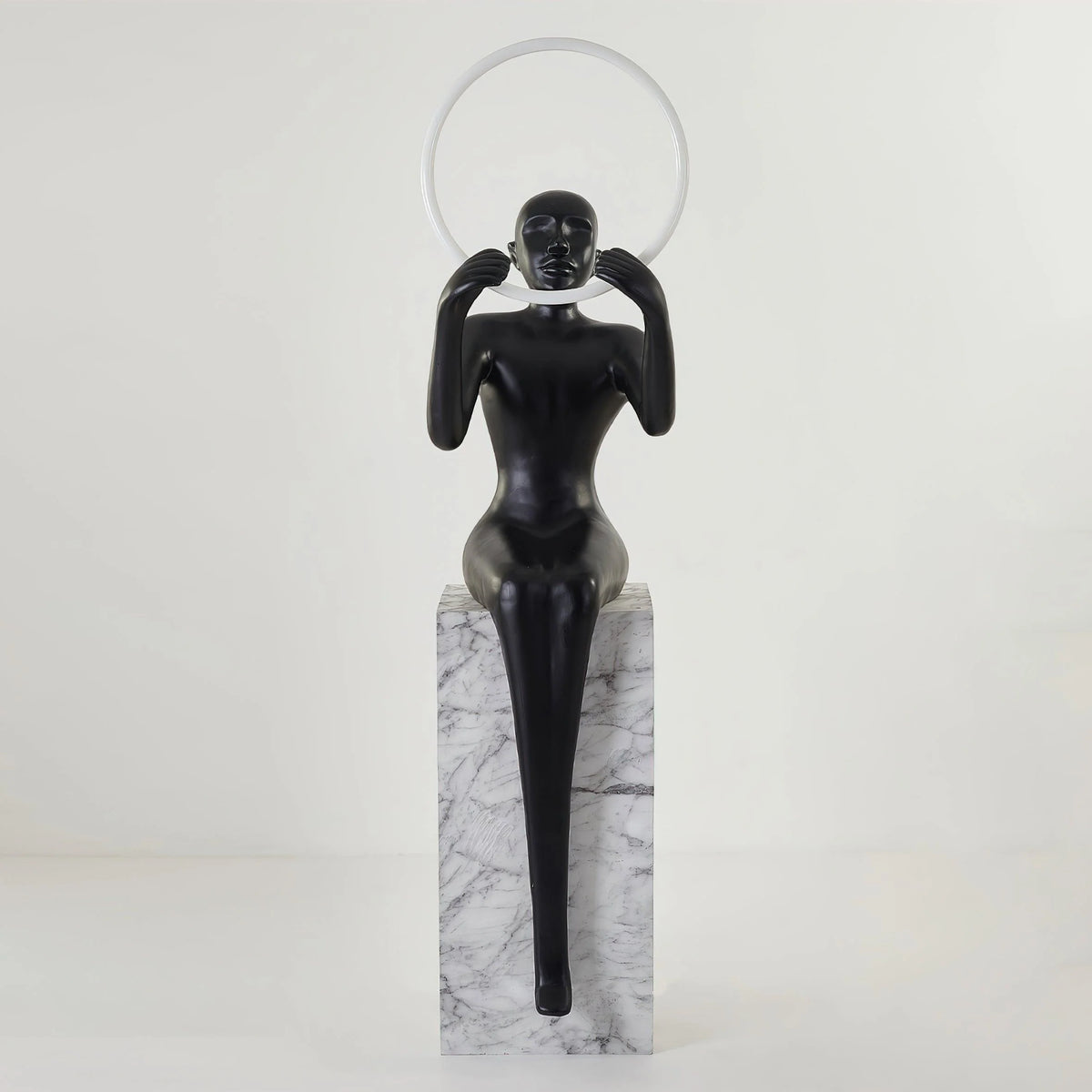 Bella Sitting Sculpture Floor Lamp