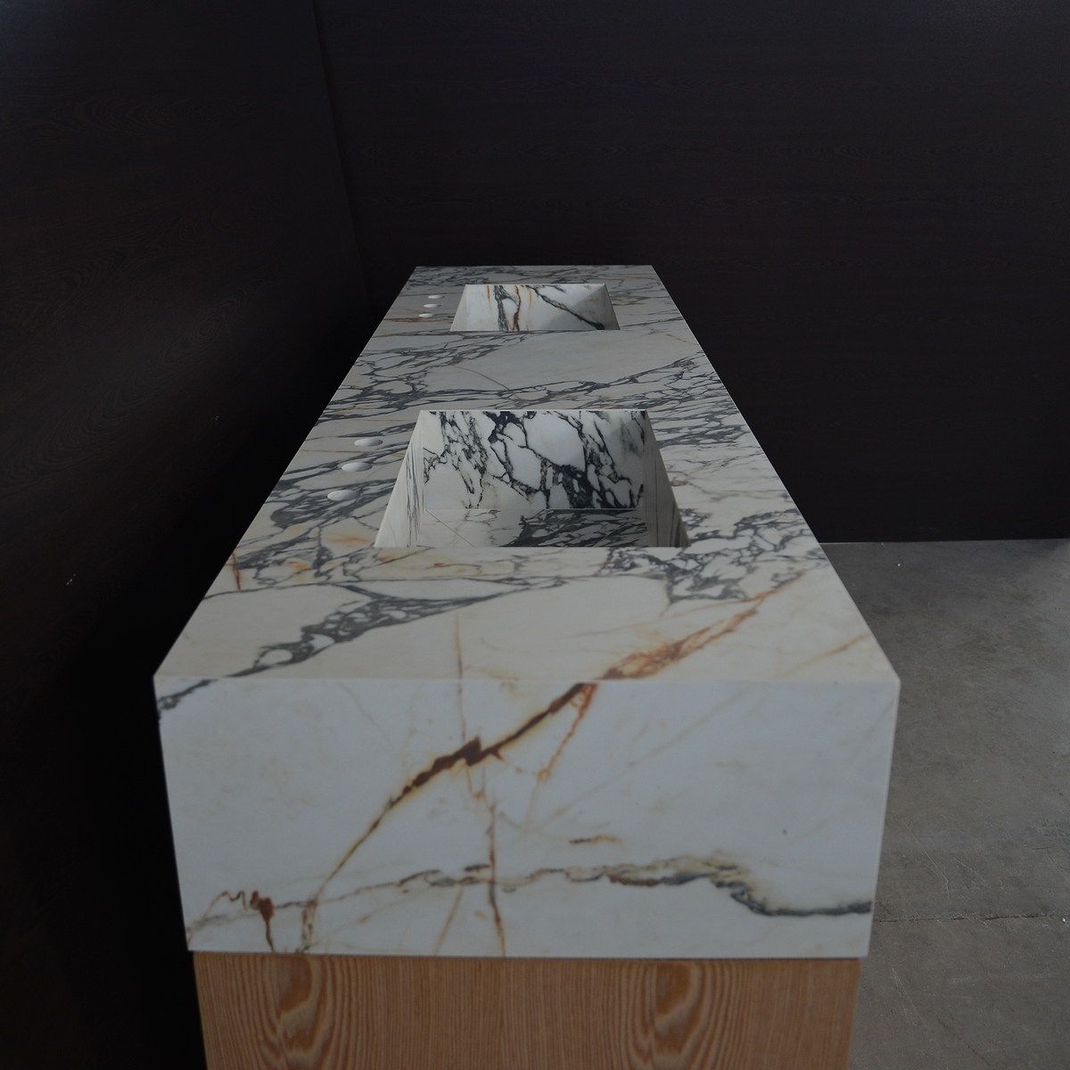 Porcelain Double Sink Corchia Gold - Italian Calacatta Marble