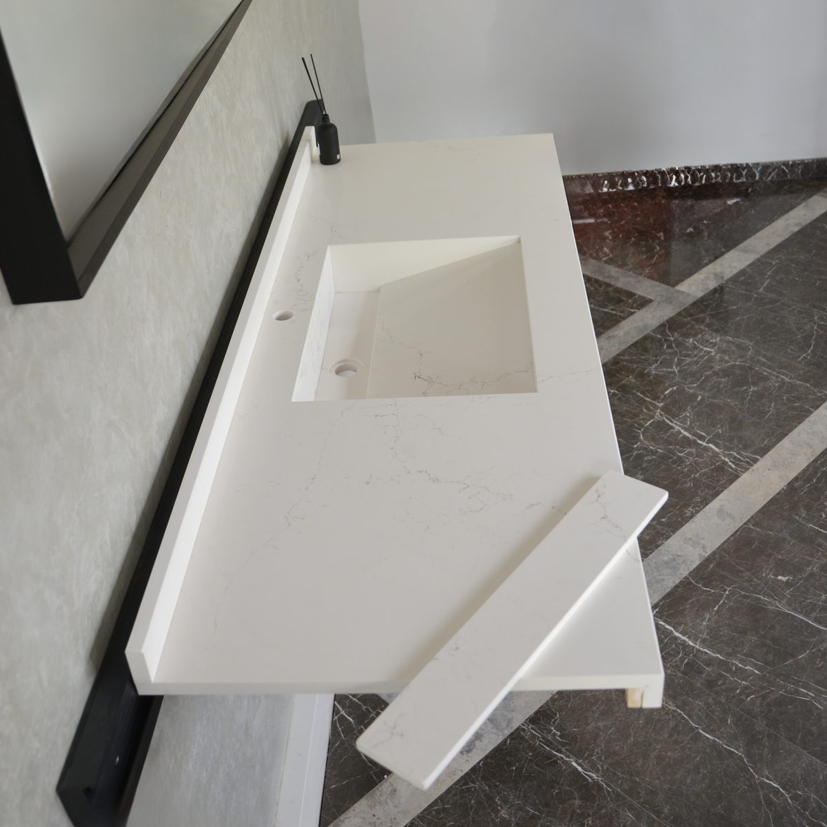 Handcrafted Non-Porous Quartz Kitchen Sink with Seamless Surface