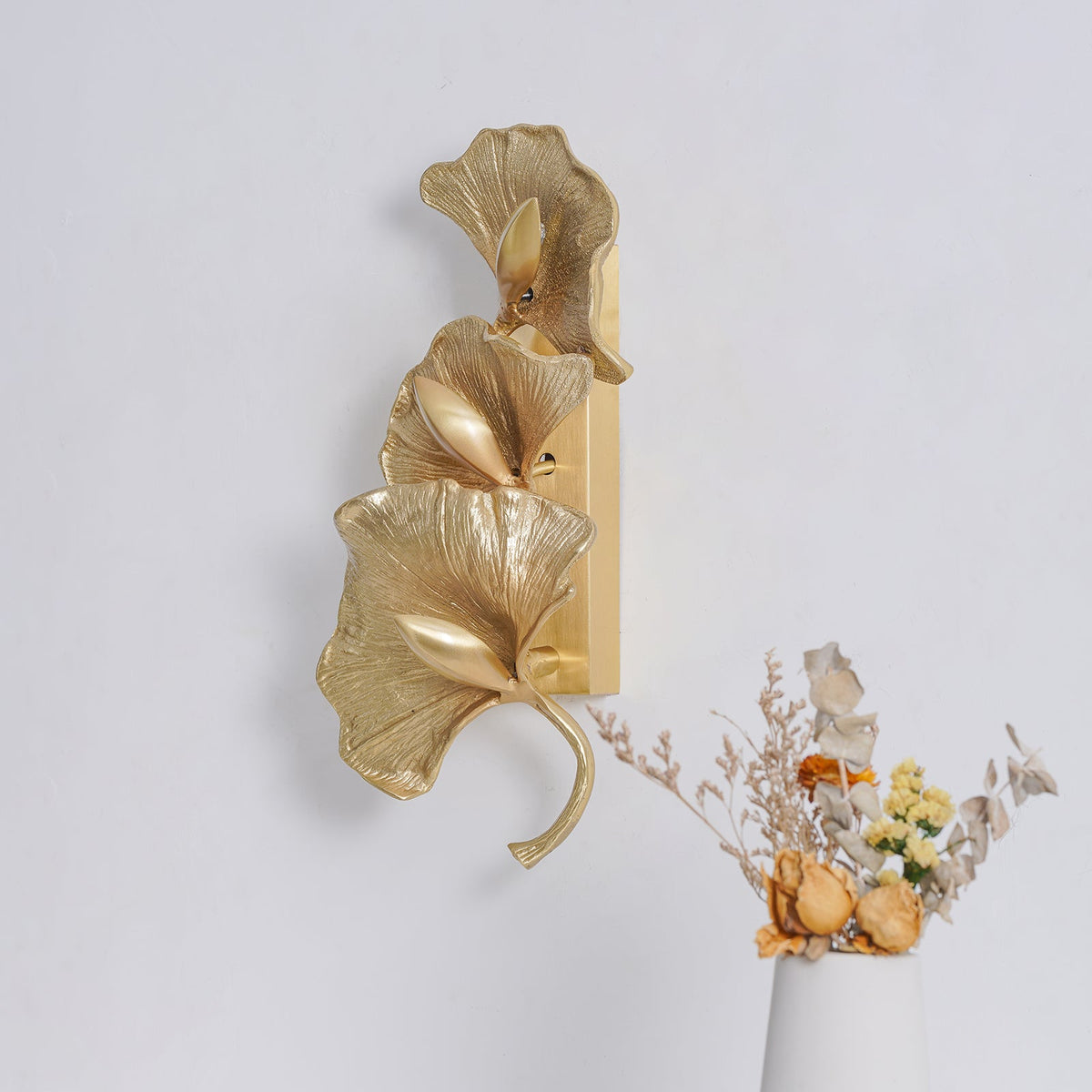 Ginkgo Leaf Wall Lamp