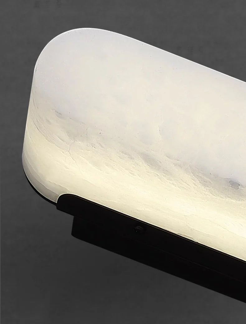 Luxury Alabaster Vertical Wall Lamp