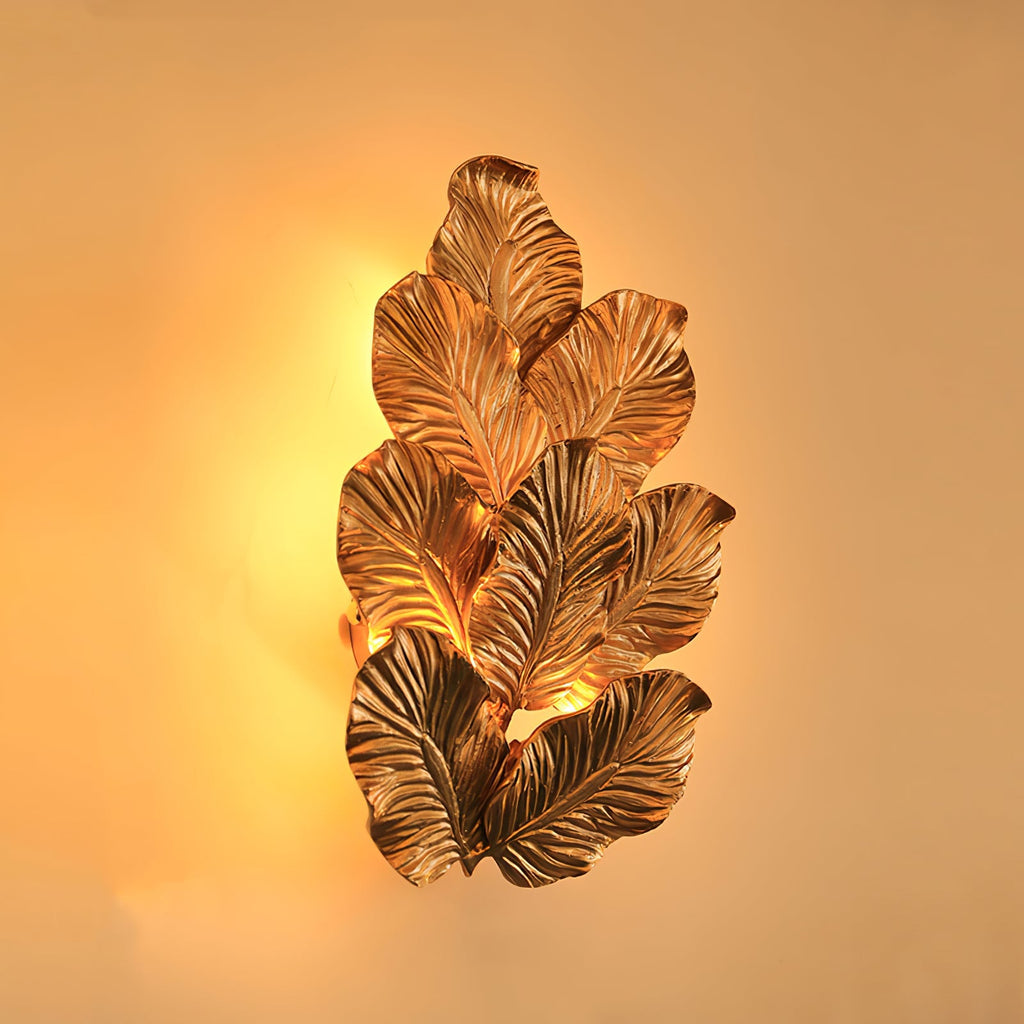 Pathleaf Heap Wall Lamp