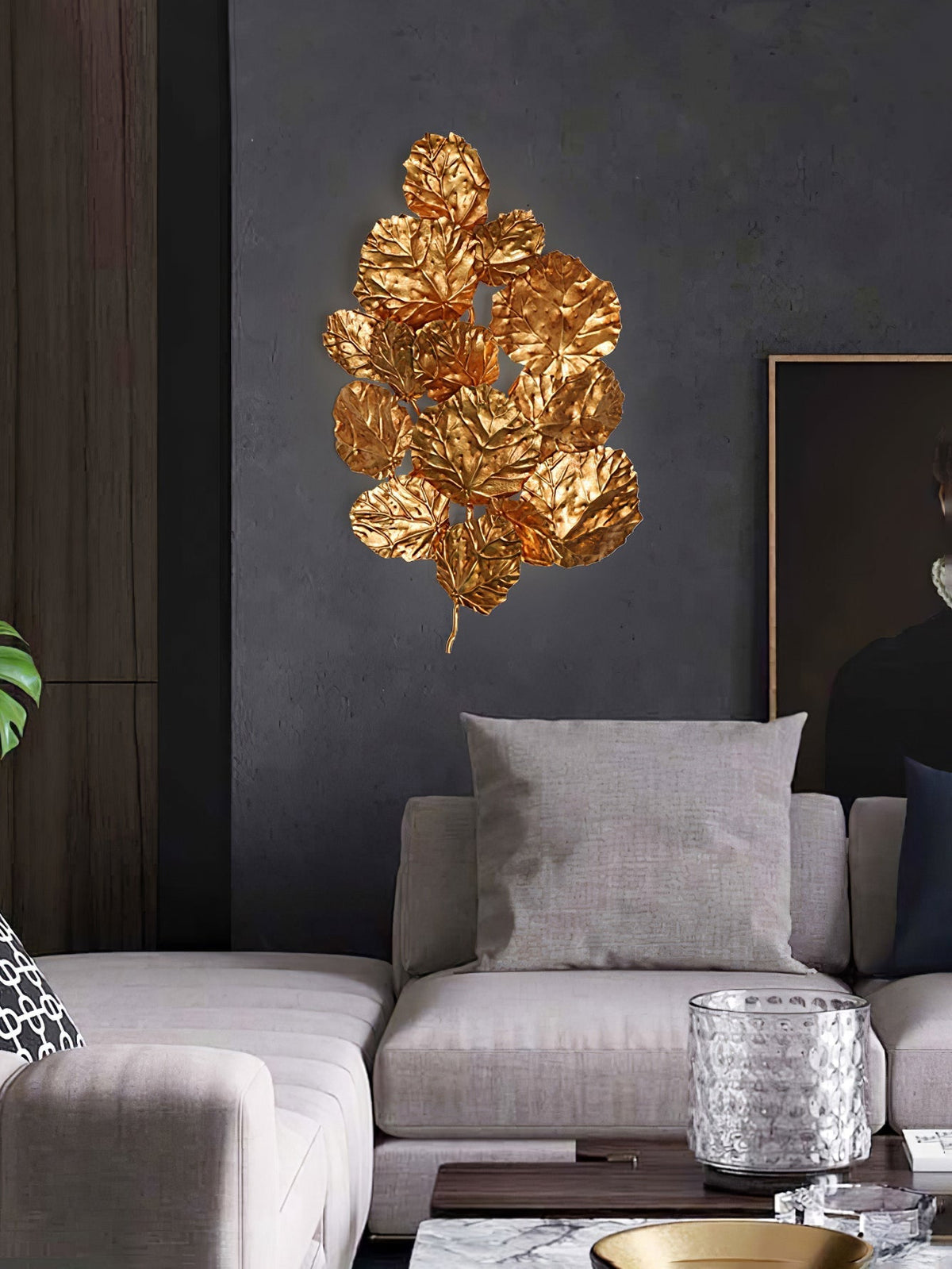 Pathleaf Heap Wall Lamp