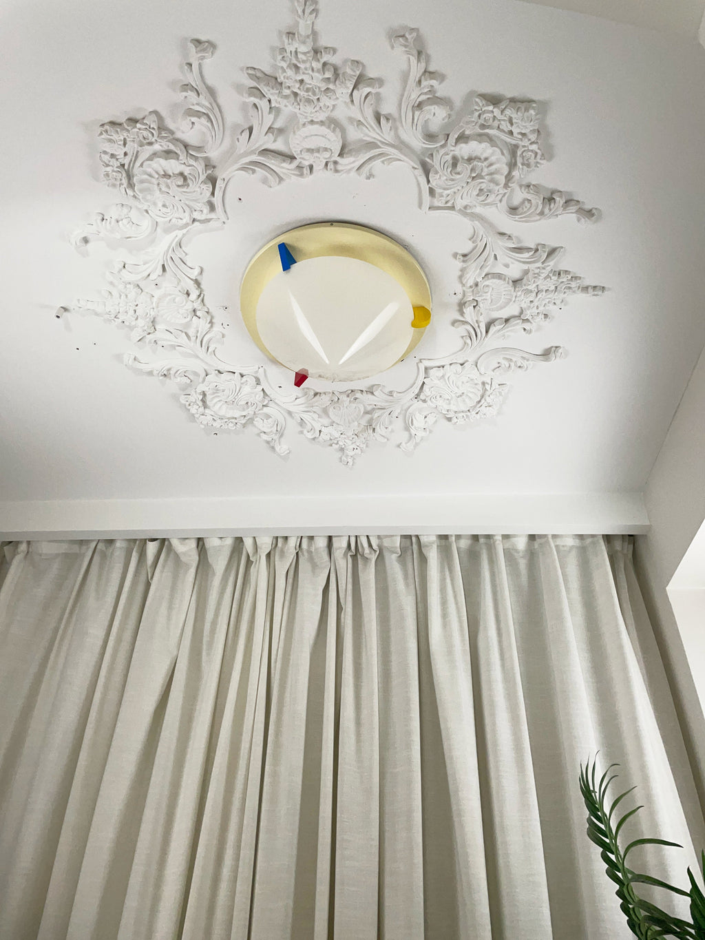 Modern Stoja Acryli Ceiling Lamp