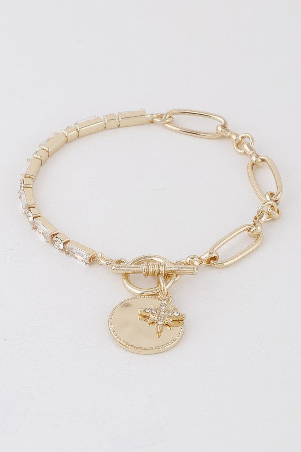 Women's Shining Star Toggle Bracelet BYMANYC ® New York CONTEMPORARY VIBRANT MODERN FASHION - New Collection