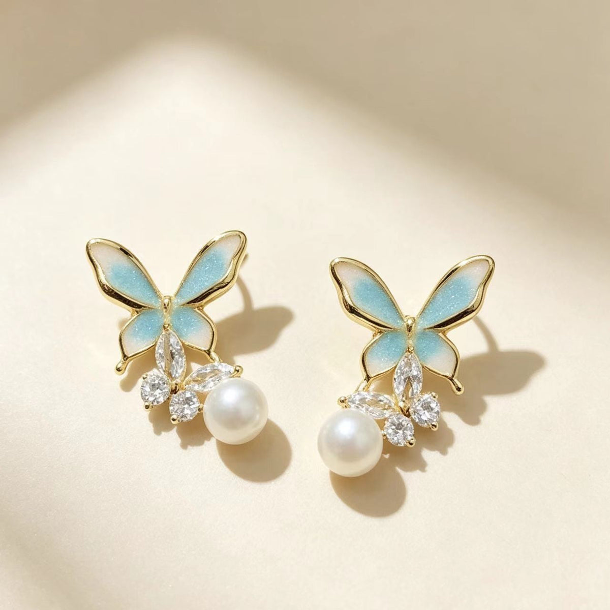 Dripping-oil Pearl Butterfly Elegant High-end Silver Needle Earrings
